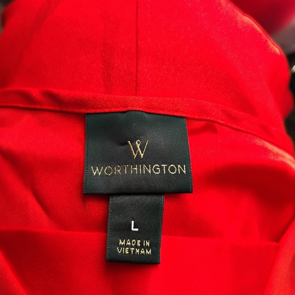 Elegant strap tank top - Picture 2 of 3